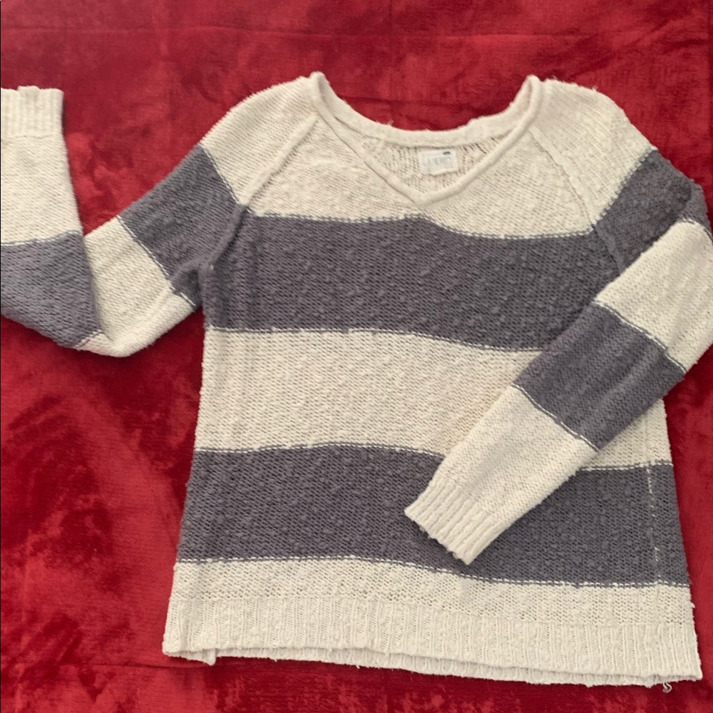 LA Hearts Gray and Off-White Striped Pullover Sweater Size Medium